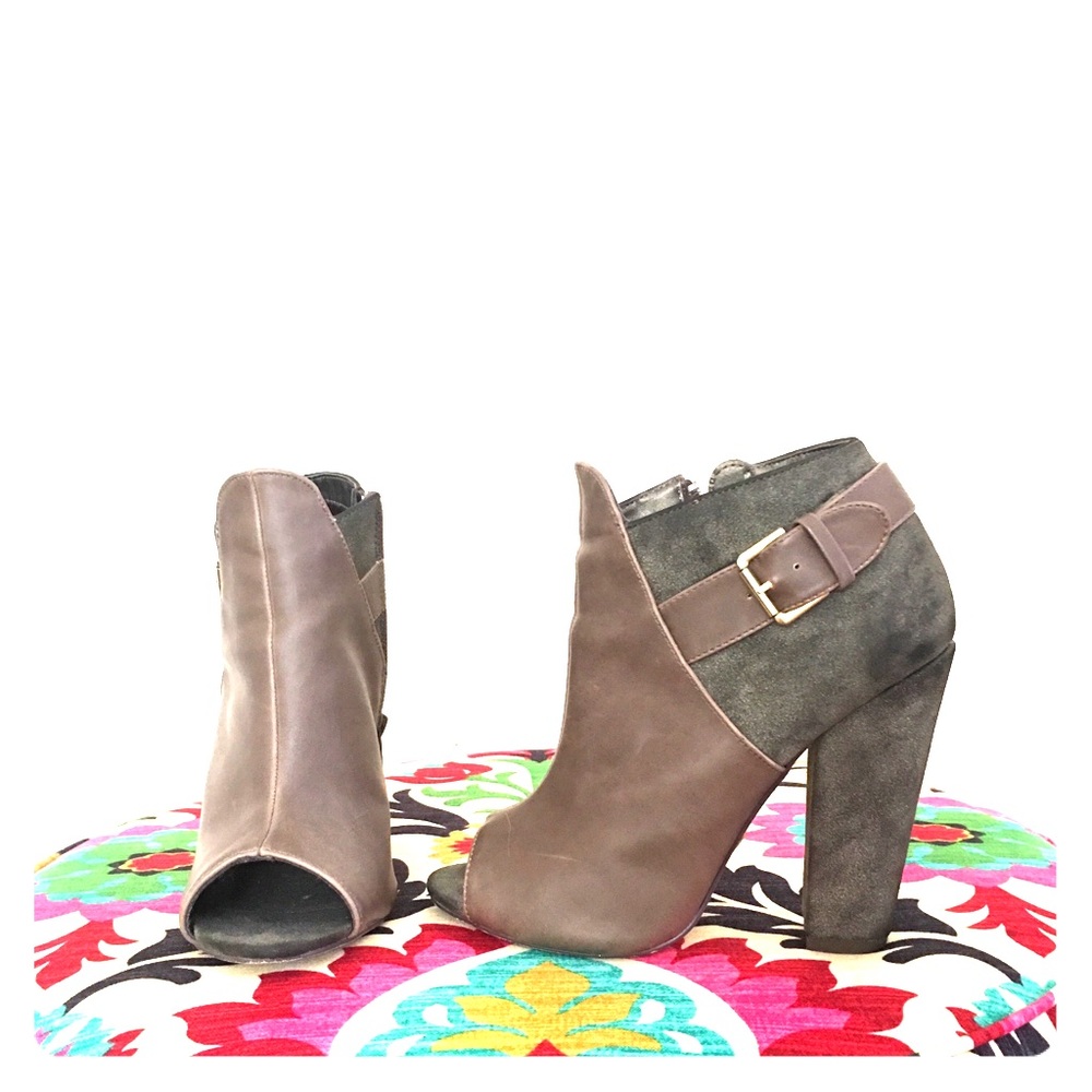 Peep Toe Ankle Booties | Size 7